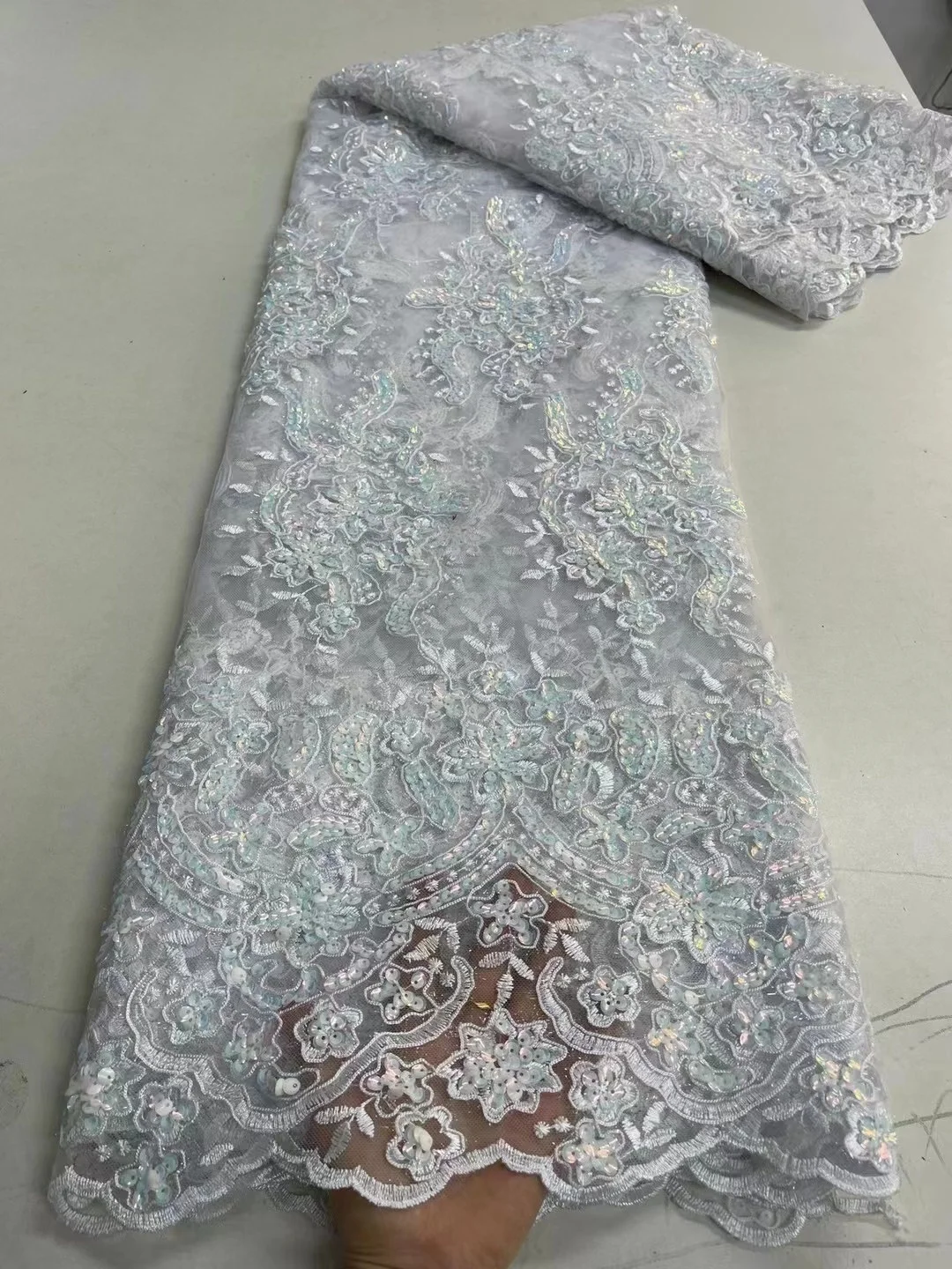 

Latest Nigerian Tulle Lace With Sequins High Quality Classic Elegant African Embroidery Lace Fabric For Wedding Party Dresses