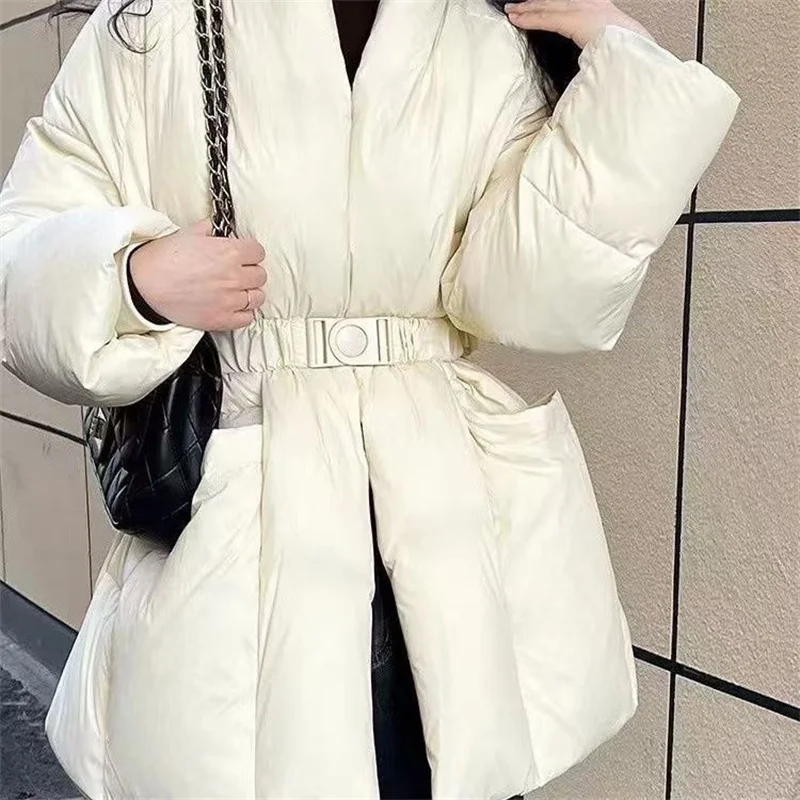 Fashion Design Sense Winter-Baumwollmantel für Damen, 2025, Winter, neue koreanische Version, Schnürung, Taille, warme Jacke, Parker-Mantel