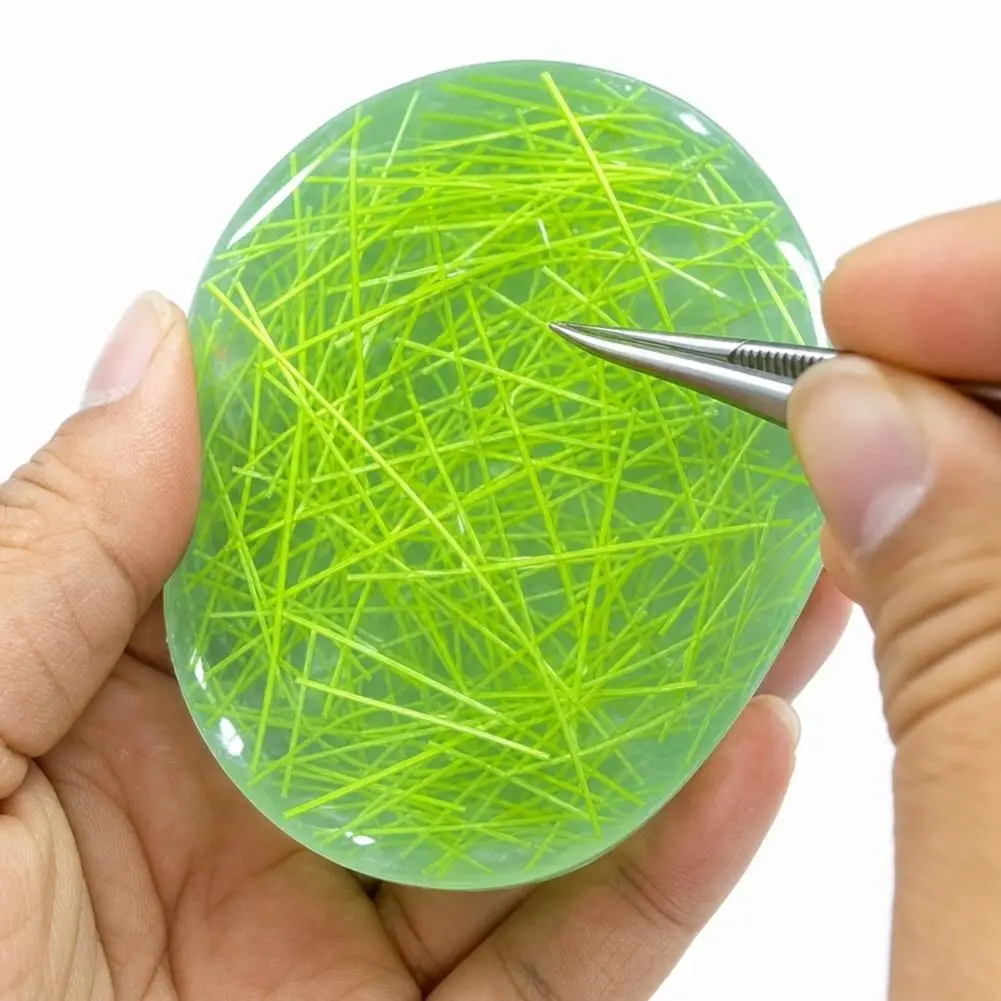 Round Silicone Stress Relief Toy Skin Picking Fidget Toys With Tweezers Hair Pulling Picking Pad Sensory Toy For Anxiety ADHD