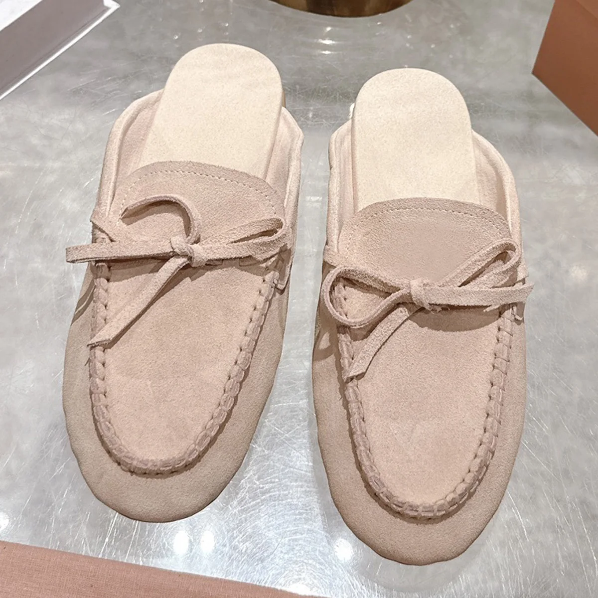 

2026 Women's Suede Bow Loafer Mules, Round Toe Slip-On Backless Slides, Vintage Casual Retro Everyday Shoes YYT26031120