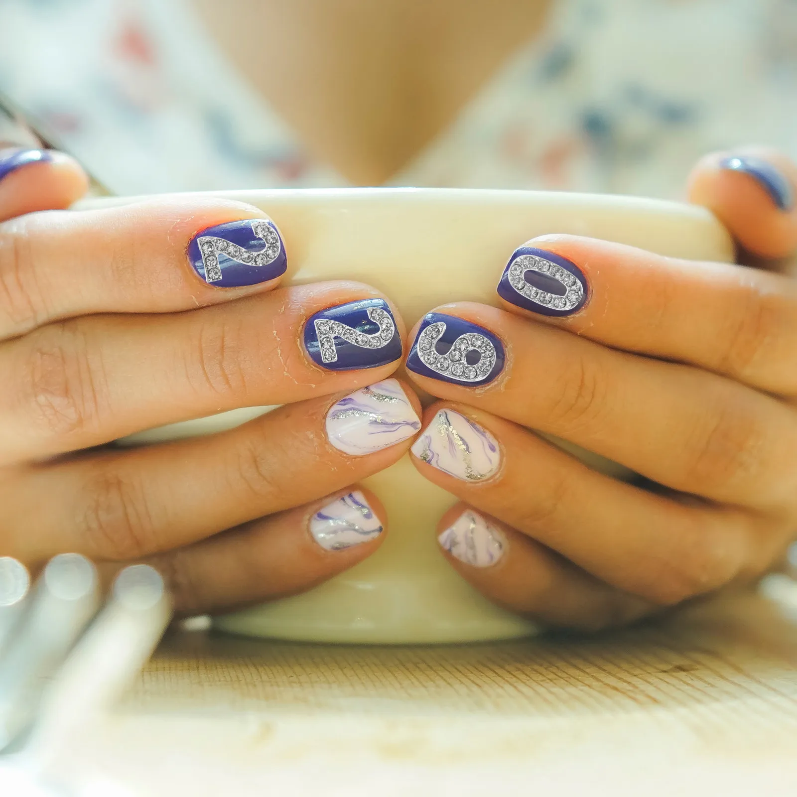 

32 шт. серебристые металлические украшения для ногтей со стразами, блестящие плоские декорации для маникюра, ювелирные изделия для ногтей на свадьбу, день рождения, выпускной