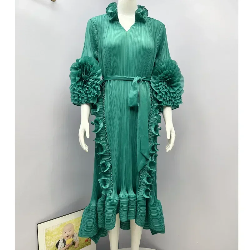 2024 Autumn New Miyake Pleated Hand-cranked Lace Edge Fashion Loose Dress Long Dresses for Women