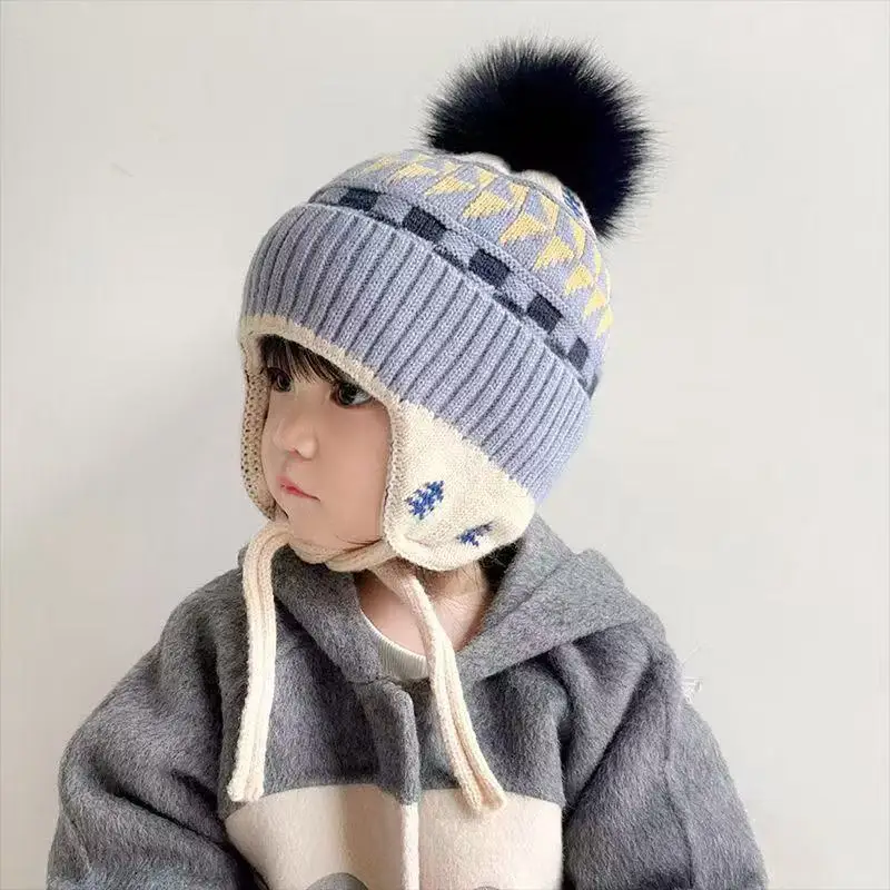 حماية الأذن قبعة صغيرة للأطفال مع غطاء للأذنين لينة دافئة بوم بوم الشتاء الدافئة محبوك قبعة للرضع طفل أطفال بنين بنات
