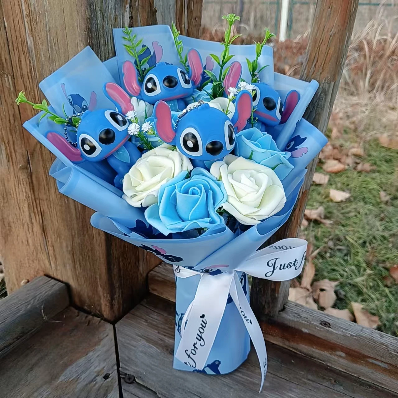 Kwiatowy Bukiet Pluszowy z Lilo i Stitch, Anime Kubuś Puchatek, Tygrys, Świnka z Różą, Prezent na Urodziny, Boże Narodzenie, Walentynki