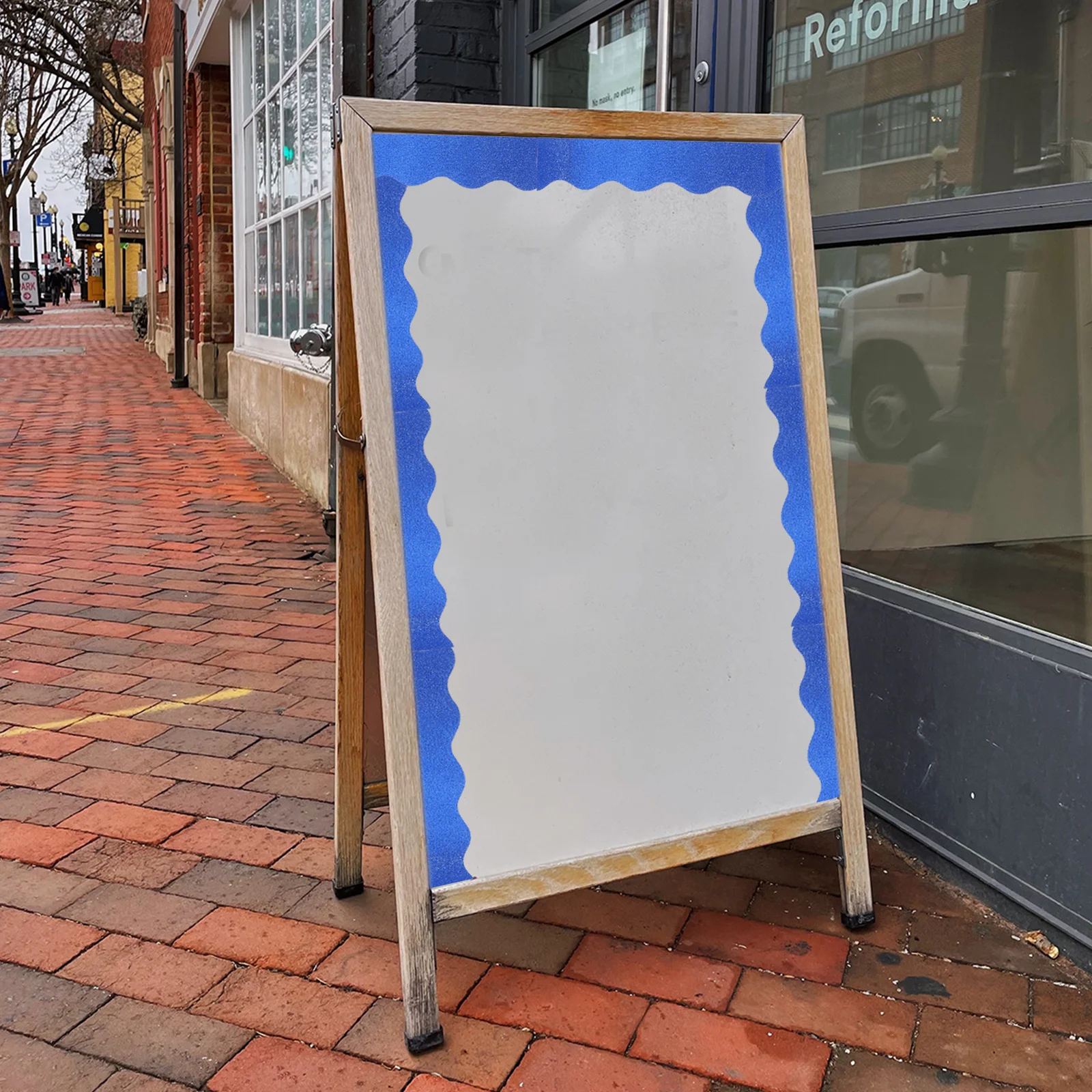 Рисунок 3 - 1-рулонная блестящая наклейка с рамкой для доски