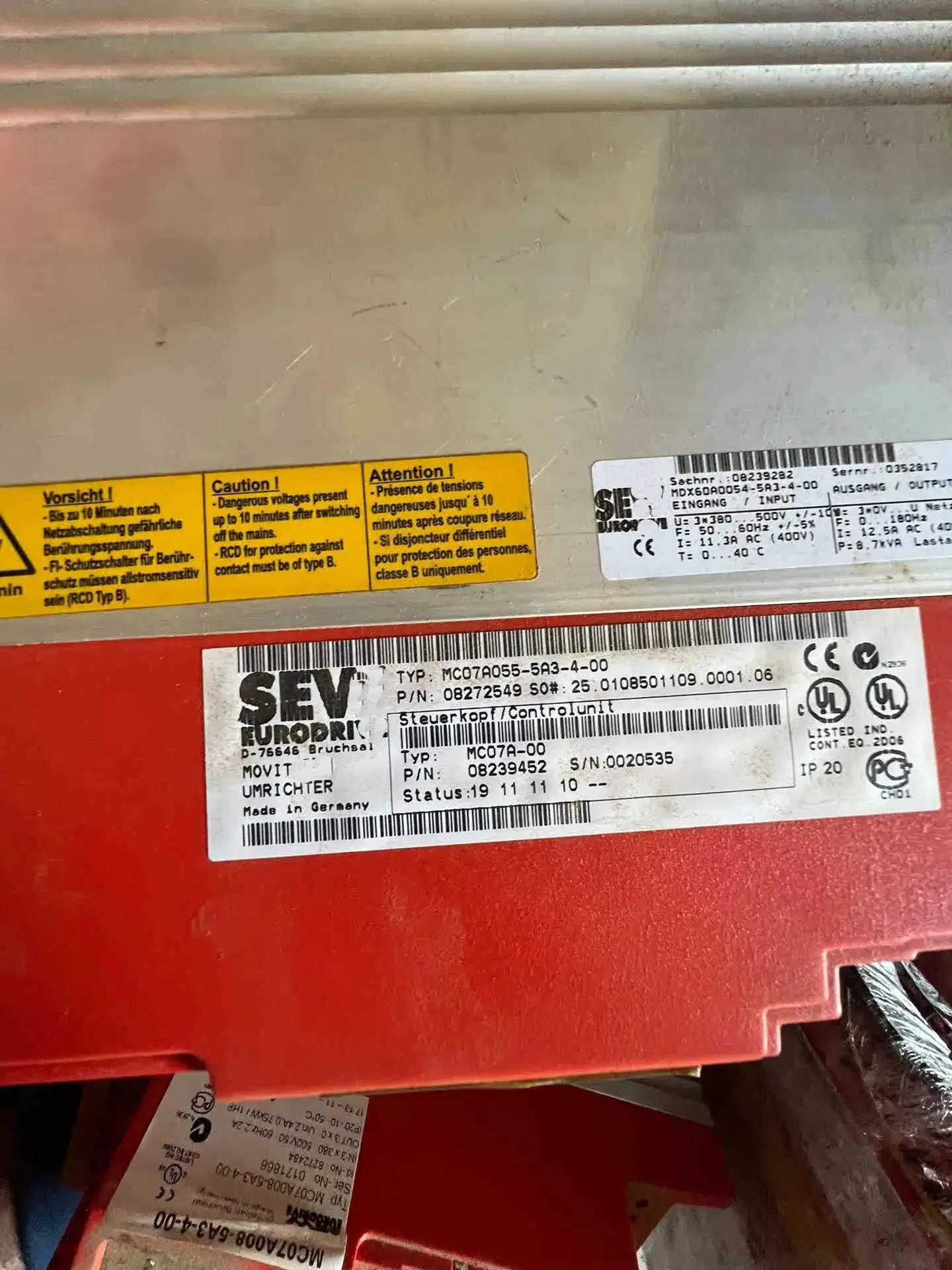 MC07A055-5A3-4-00 MDX60A0054-5A3-4-00 อินเวอร์เตอร์สําหรับเย็บ