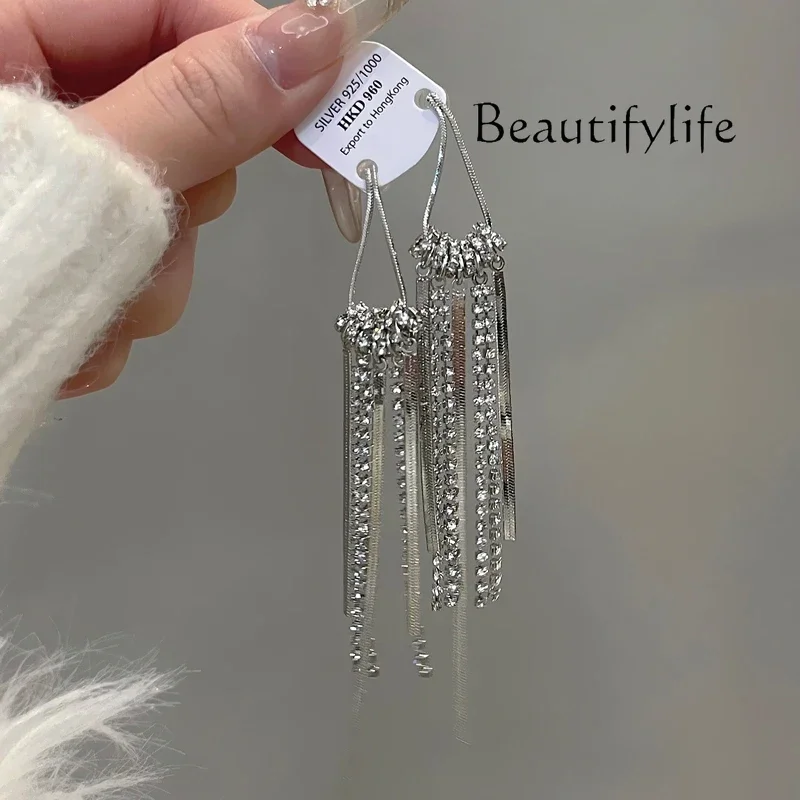 

Paty Muse! French light luxury heavy industry temperament flash diamond fringed earrings catwalk long fashion high-end earrings