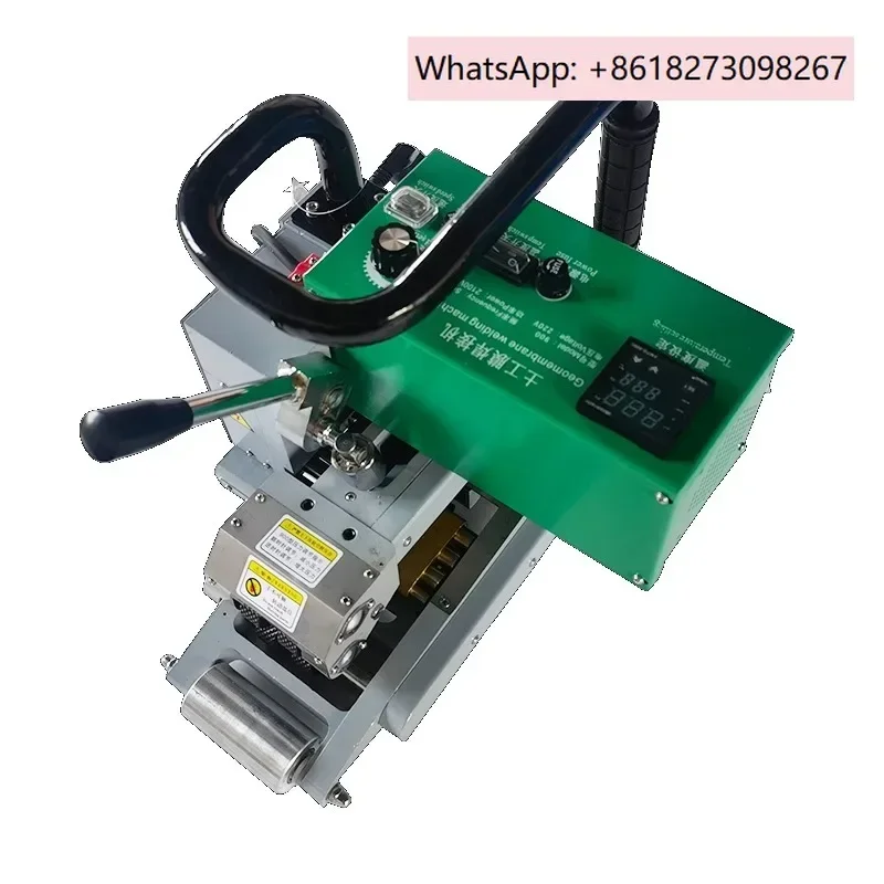 

900 type geomembrane welding machine, thickening anti-seepage film hot melt machine for garbage dump