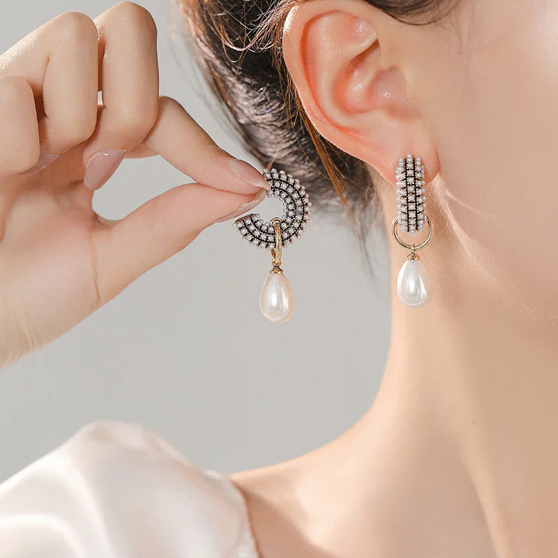 New minimalist and unique micro-set zirconia drop-shaped pearl earrings for women - elegant and luxurious ear accessories