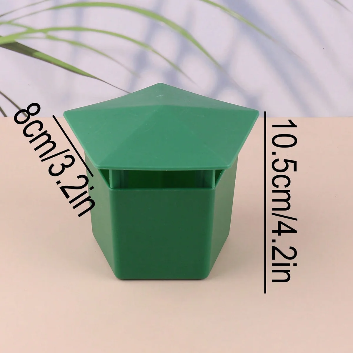 Plastic Cage Snail Trap Catcher Garden Slug Cage Reusable Pests Bait Station Tools Garden Farm Protector Tools Garden Accessorie