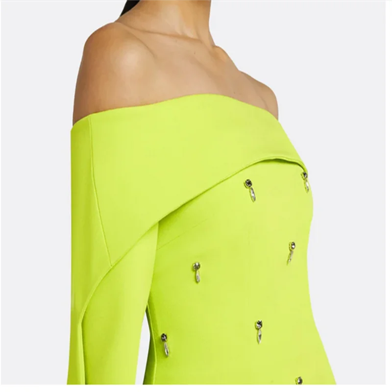 ชุดราตรีหรูหราสีเขียวแบบดูไบสำหรับชาวมุสลิม แบบเปิดไหล่ ยาว สง่างาม เหมาะสำหรับงานปาร์ตี้ ชารอน ซัยด์ บูติก