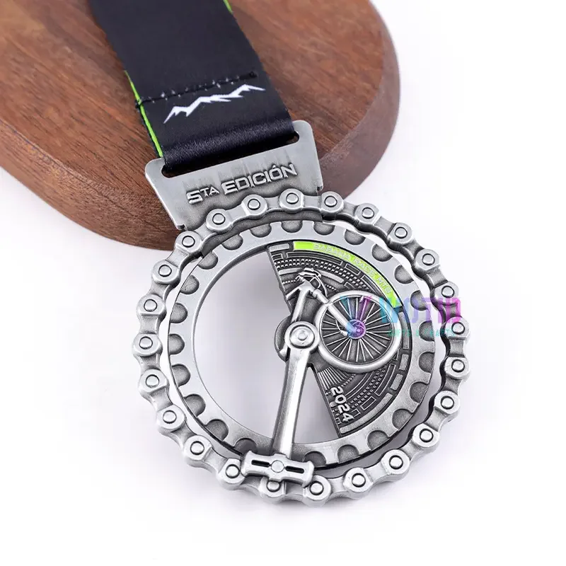 Free Customized Design Gold Award 3D Logo Bicycle Swimming Triathlon Competition Medal Advanced Cycling Sports Medal