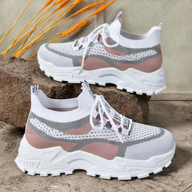 

New fashionable summer soft-soled lightweight dad shoes, women's shoes and flying woven breathable mesh shoes
