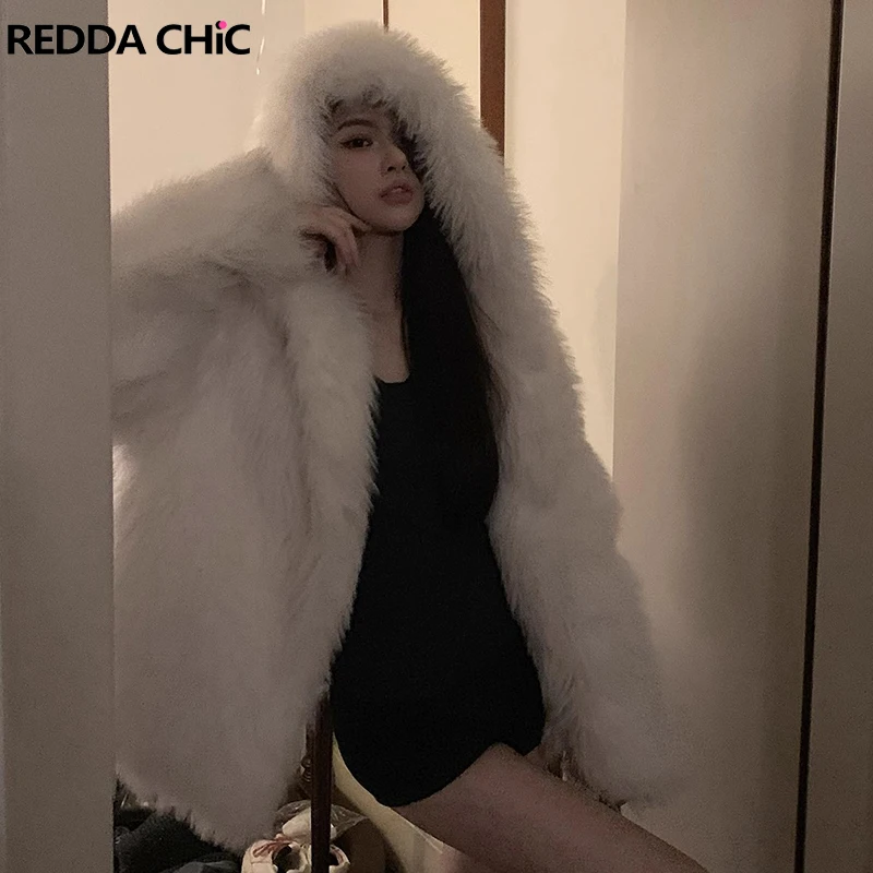 

ReddaChic женское белое пальто с капюшоном из искусственного лисьего меха пышная Роскошная плюшевая куртка с длинным рукавом ветровка Толстая теплая зимняя верхняя одежда