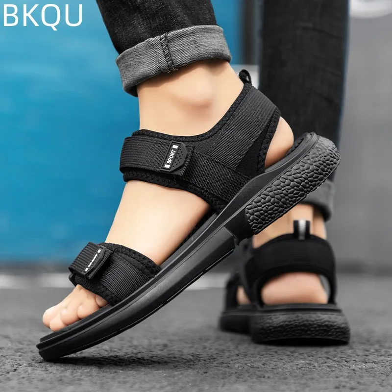 Men\'s New Casual Outside Wear Beach Shoes Summer Sandals Flat Heels Breathable Youth Comfortable Waterproof Non-slip Light