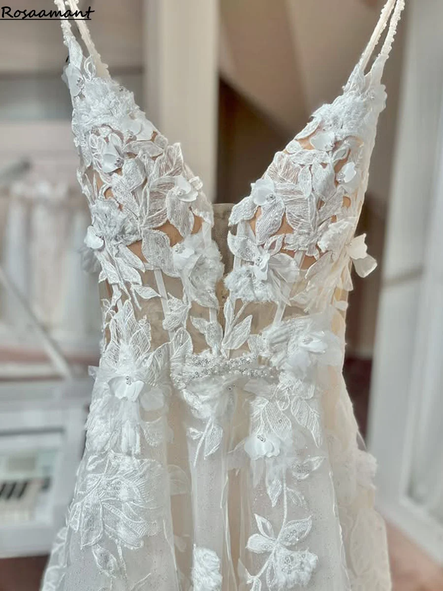 

2025 Spaghetti Straps Wedding Dress Women V-Neck Applique Backless Boho Vestidos De Novia Sweep Train Customized