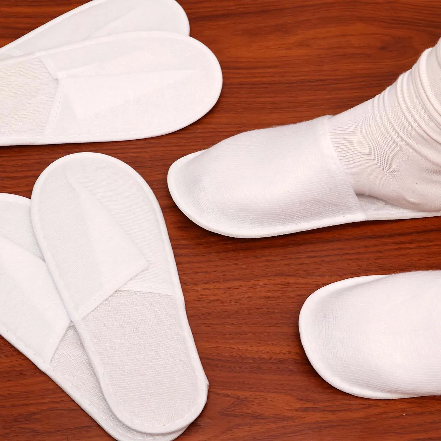 30pairs White Disposable Slippers for Home Guests Travel Hotels Thickened Anti Slip Indoor Disposable Slippers for Women Men view 4