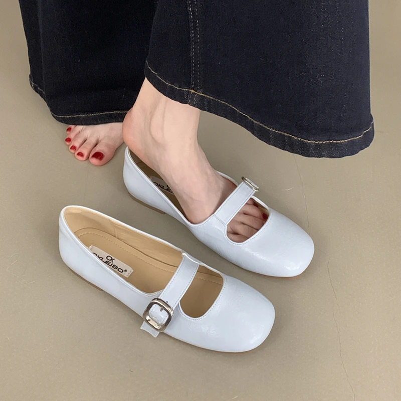 SUOJIALUN Spring New Brand Women Flat Shoes Fashion Round Toe Shallow Slip On Ladies Elegant Boat Shoes Soft Flat Heel Dress Mar