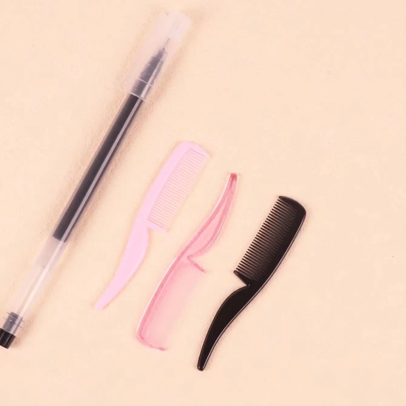 3pcs plastic mini comb set, exquisite and compact for easy carrying and travel, hair salon tool,special for real hair wigs