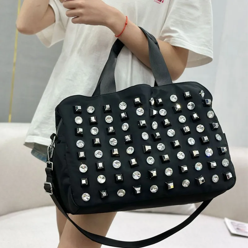 2026 New Women's Crossbody Commuting Bag Large-capacity Rhinestone Diamond-encrusted Fashionable Hand-held Weekend Travel Bag