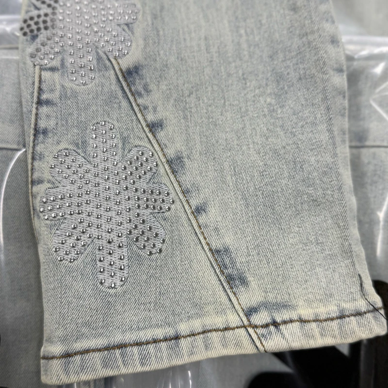 2025年新作 メンズ レディース ストリートウェア ヘビーホットドリル 花刺繍 スプライシング ウォッシュ加工 マイクロベルボトムパンツ LOST SHDWS ジーンズ