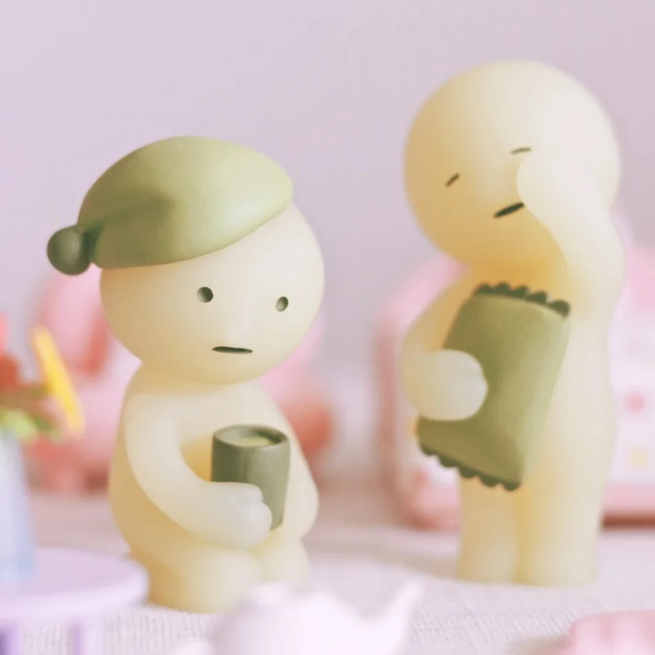 Überraschungsgeschenk Blindbox Actionfiguren Schlafzimmer-Serie Mehrere Puppen Grün Nachtleuchtend Mysteriöse Dekoration Modellspielzeug