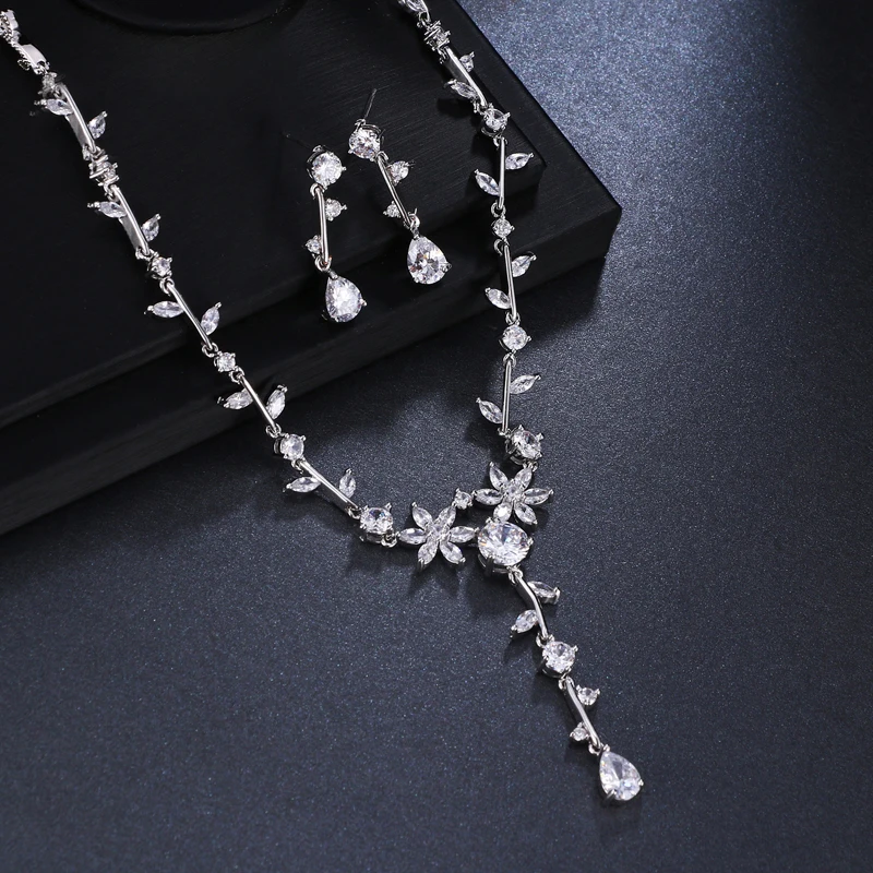 GMGYQ Hot Slae High Price Performance Ratio Shiny  Zirconia Flower Design Jewelry Set for Women Wedding Party Accessories