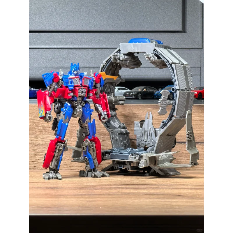 Hasbro Transformers Toys Leader Class Buzzworthy Bumblebee Studio Series 44BB Optimus Prime Action Figure Robot Toy Gifts