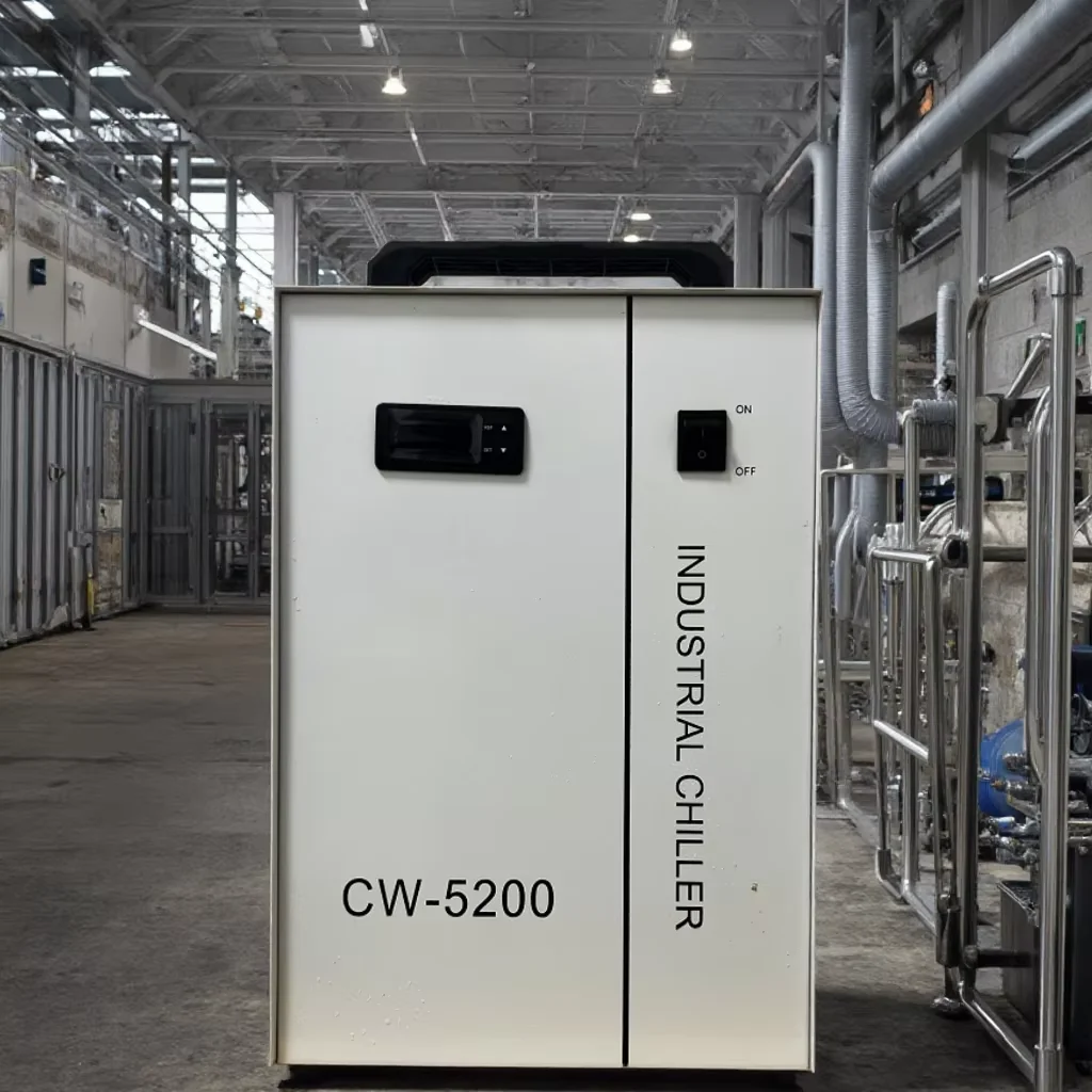 

CW5200 Промышленный лазерный охладитель воды с точным контролем температуры 220 В 110 В 50 Гц/60 Гц Совместимость по всему миру