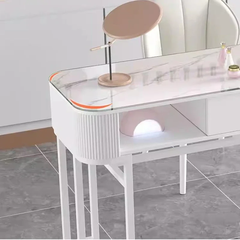 طاولات أظافر إيطالية بسيطة للغاية على الطراز الكريمي طاولة مانيكير إسكندنافية متعددة الوظائف طاولات أظافر زجاجية أثاث FYMT
