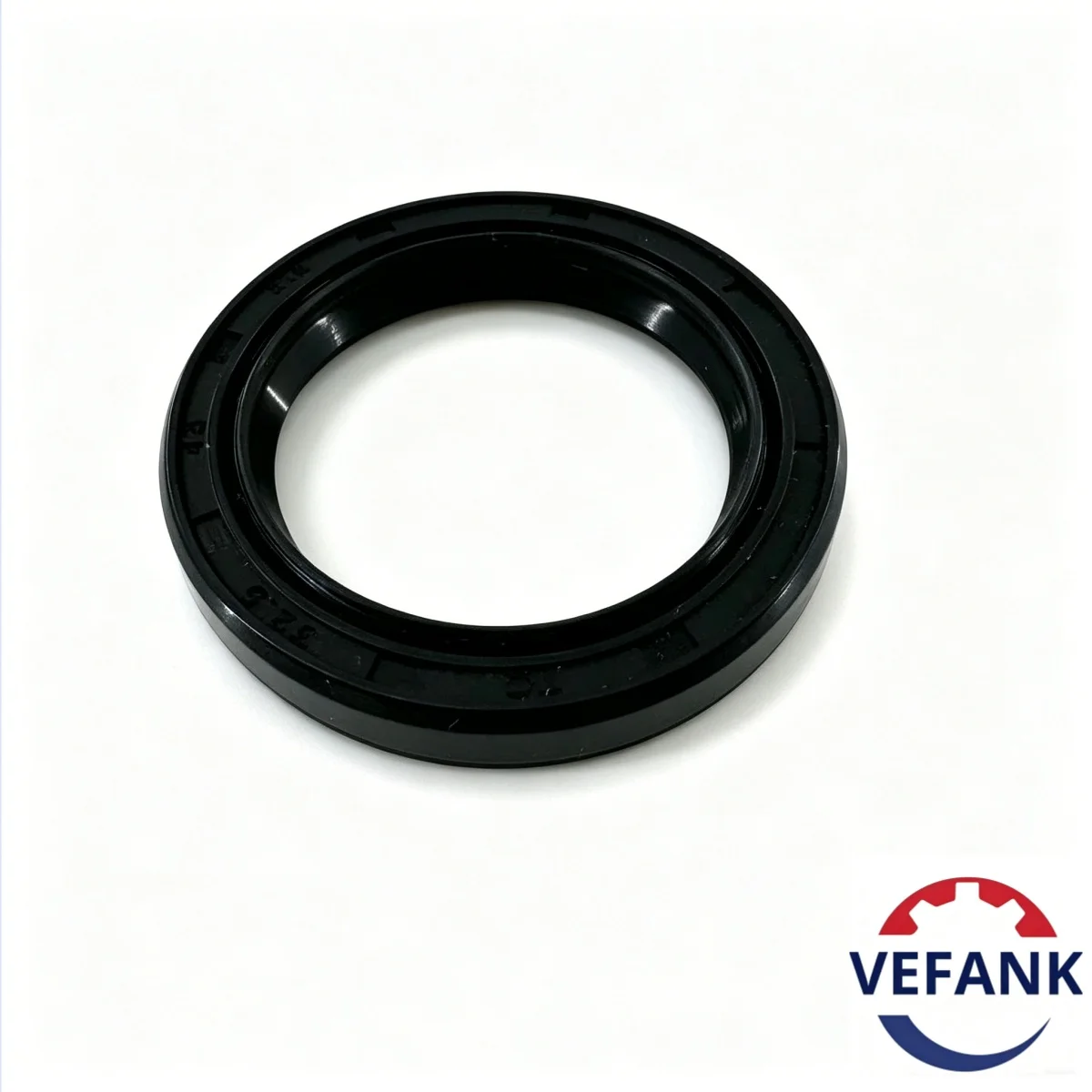 TC 32.5*43*5.8NBR oil seal, nitrile rubber seal, high quality, factory direct sales, suitable for automotive shaft seals.