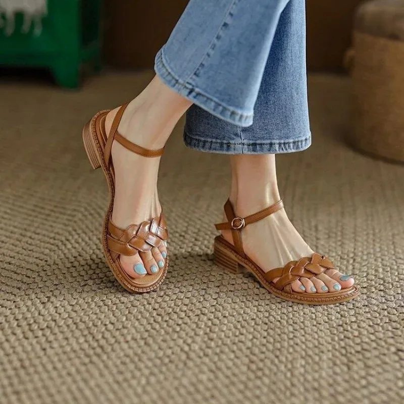 2025 Summer Open Toe Low Heel Braided Line Button Beach Line Sandals Flat Soft Leather Retro Roman  Women image 3