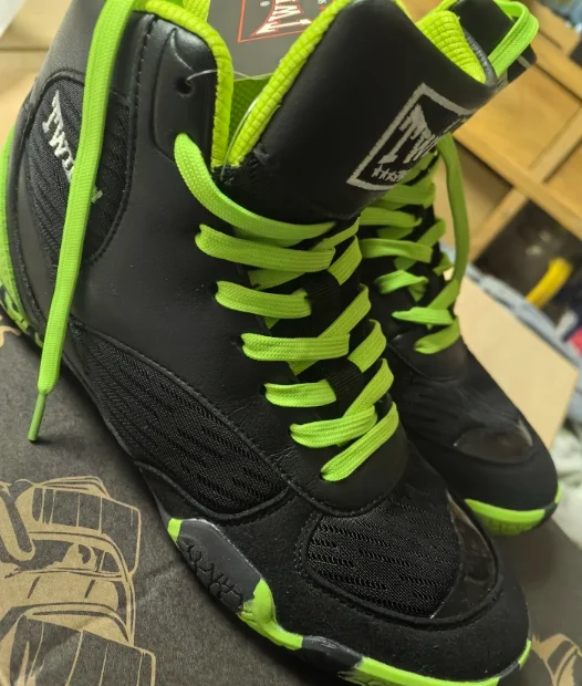 

New summer essential comfortable breathable hot professional wrestling shoes combat sports shoes boxing very good