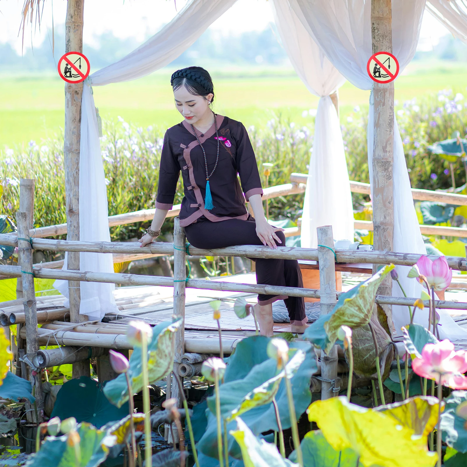 

4Pcs No Fishing Glow in Dark Sign Self-Adhesive Warning for Parks Lakes Ponds Outdoor Use No Fishing Self-Adhesive Sign