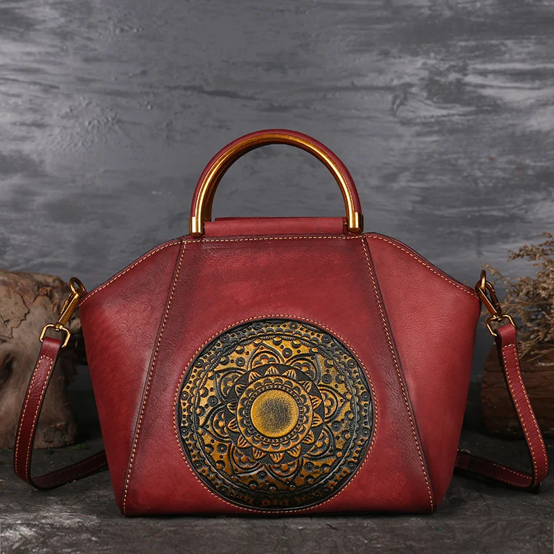 

MOTAORA 2025 New Women Genuine Leather Handbags Organizer Retro Vegetable Tanning Leather Vintage Embossing Totem Shoulder Bag