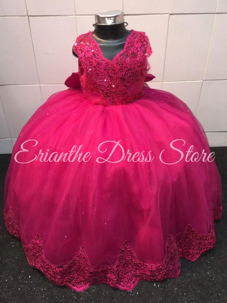 Sukienka dla dziewczynki na wesele w kolorze różowego różu, tiulowa, z aplikacjami i kokardą, na urodziny dziecka, Pierwszą Komunię Świętą, suknie balowe, szyta na miarę.