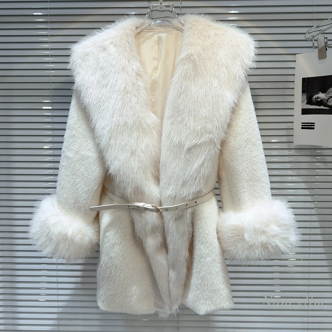 2024 Winter New Environmentally Friendly Large Faux Fur Collar Belt Waist Warm Fur Coat Outwear Overcoats for Women