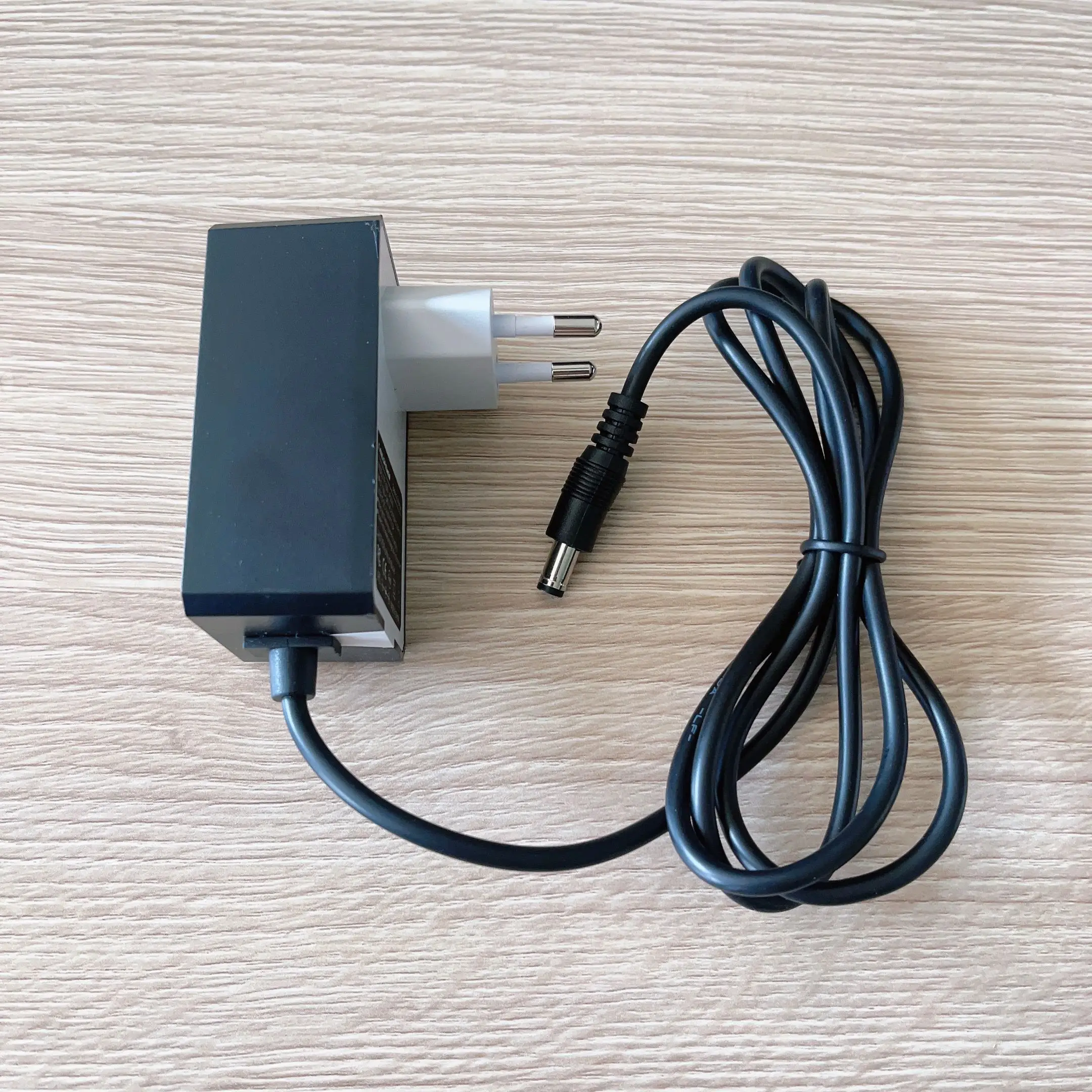 Wall Charger 12V 16V 25V 29V Customization