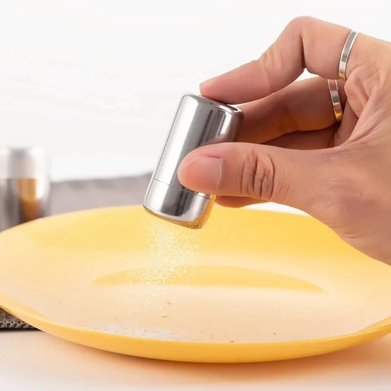 Frascos de especias de acero inoxidable de calidad alimentaria, Mini salero y pimienta portátil, a prueba de fugas para acampar y Picnic, 1 Uds.