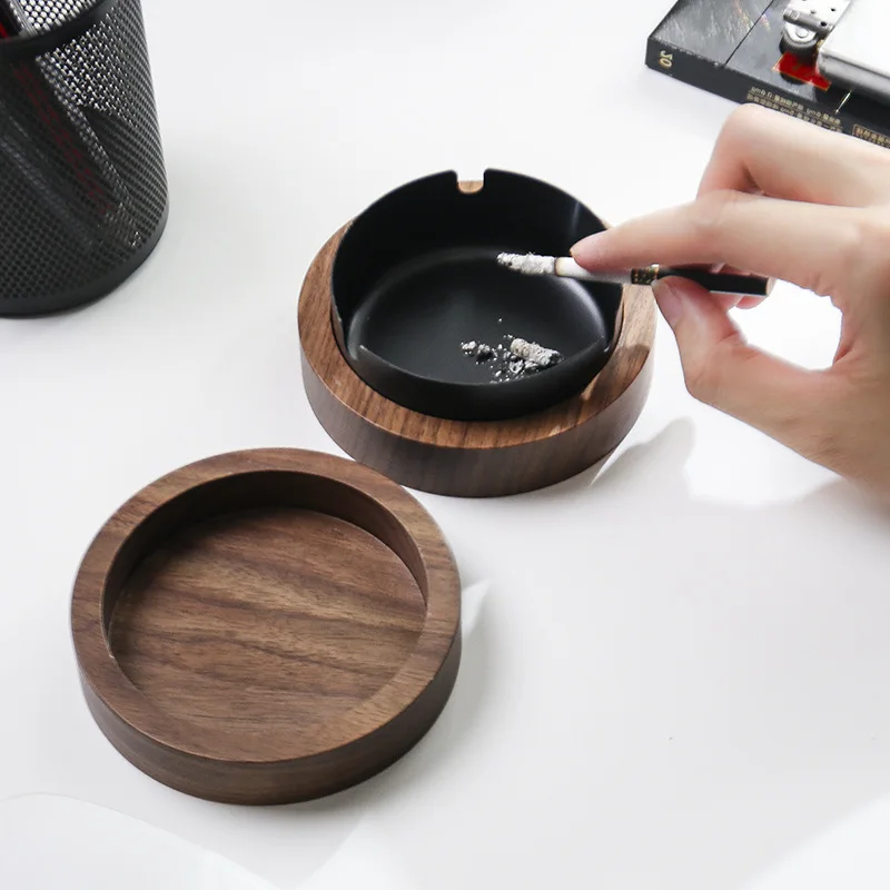European Wooden Round Ashtray with Lid High-end Living Room Storage Jar Office Walnut Ashtray Anti-fly Ash Gift for Boyfriend
