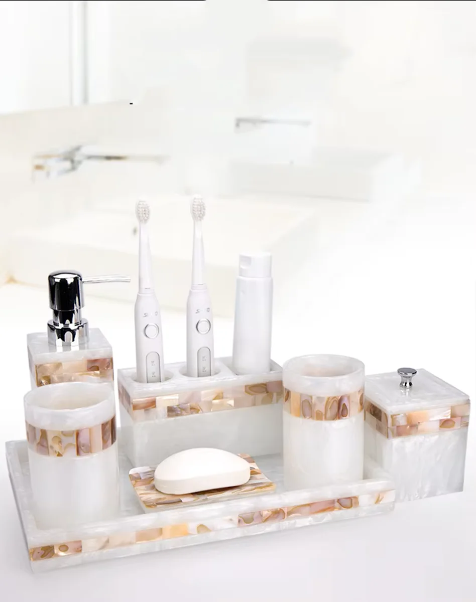 Zara Home Bathroom - مجموعة فرشاة أسنان من الراتنج الملون