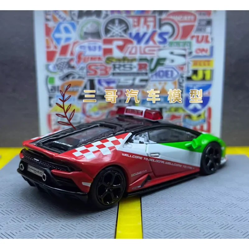 

MINI GT масштаб 1/64 EVO Huracan LP610 Bologna Airport 2020, направляющая, модель автомобиля из сплава, Коллекционное декоративное украшение
