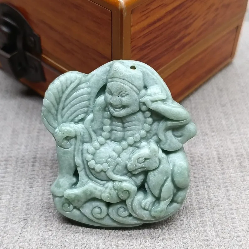 

Natural Light Green Hand-carved Jigong Living Buddha Pendant Fashion Boutique Jewelry Men's and Women's Jade Necklace Pendant