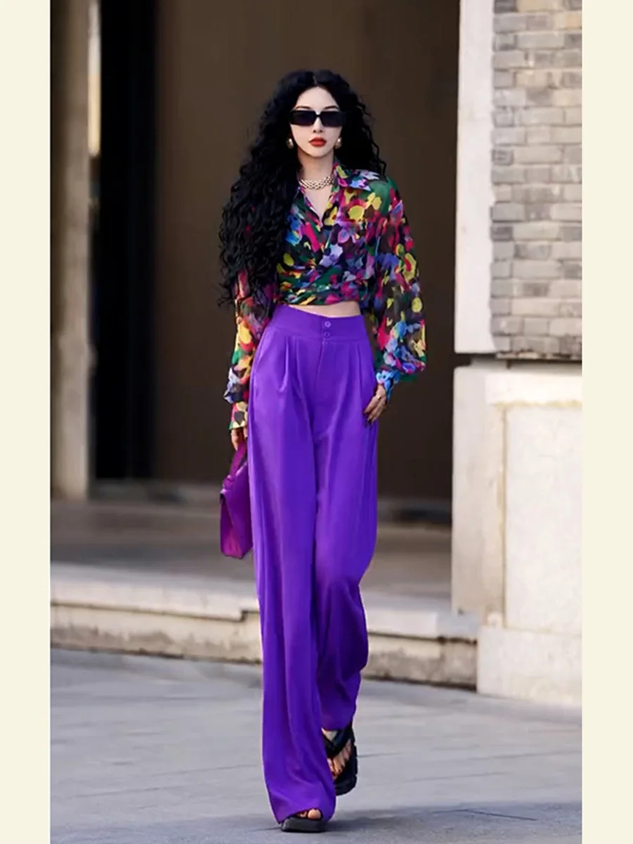 completo-due-pezzi-ele-purple-floral-con-camicia-e-pantaloni-a-gamba-larga-stile-salt-system-trendy-streetwear-outfit-estivo-casual-chic