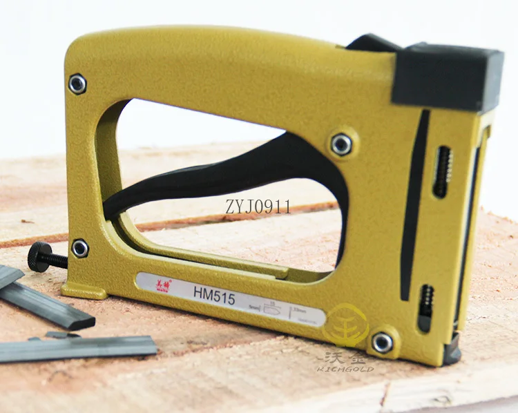 ที่จับเล็บแบบแมนนวล, ปืนยิงตะปูแบบติด, ปืนยิงตะปูชิ้นเมล็ดแตงโม