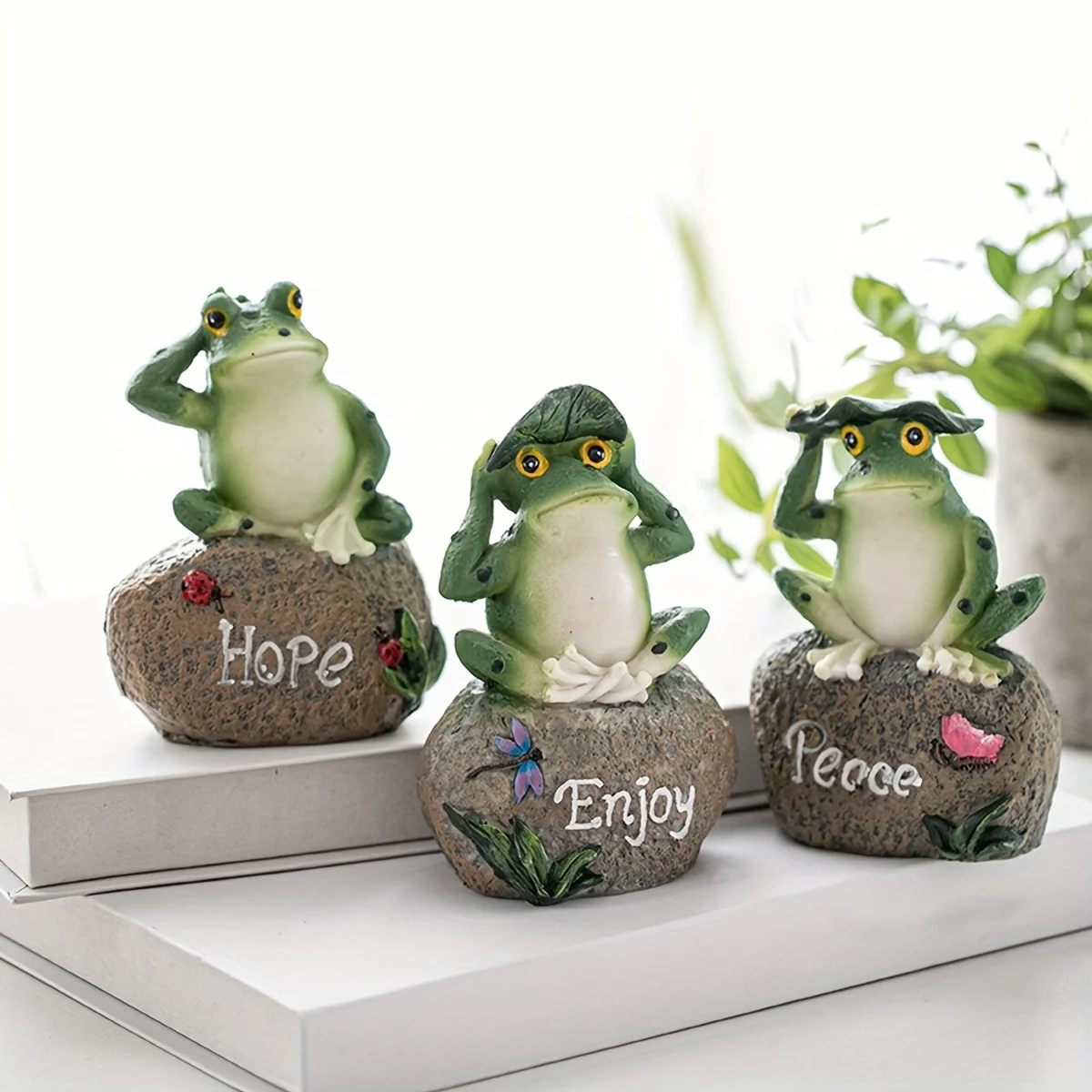 Rustic Animal Home Decoration Ornament Garden Pool Aquascape English Signage Frog on Stone