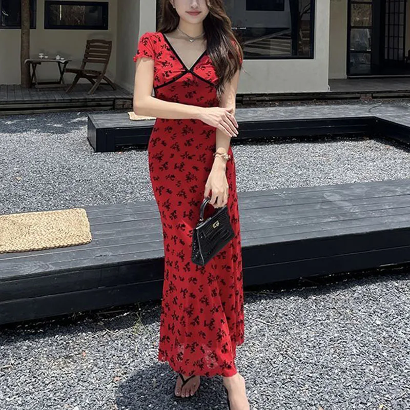 Franse retro jurk met V-hals en bloemenprint met korte mouwen en slanke taille Heupknuffelende jurken Pure Lust Lange jurken in vakantiestijl