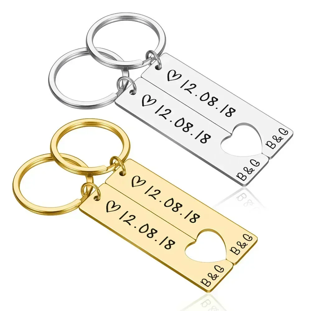 Personalized Heart Keychain Set Engraved King Date and Name Love Keyring Gift for Couples Girlfriend Boyfriends Key Chain Rings