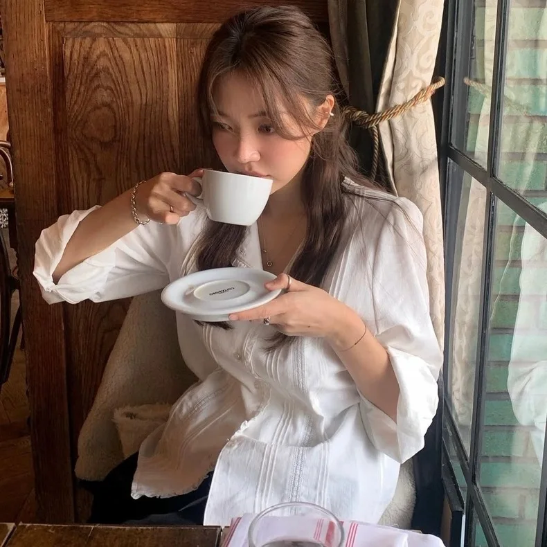 Romantic Sweet Lace Collar Single Button Loose Long Sve irt Top Tannat Qui very Cotton Blend Casual Women's irt