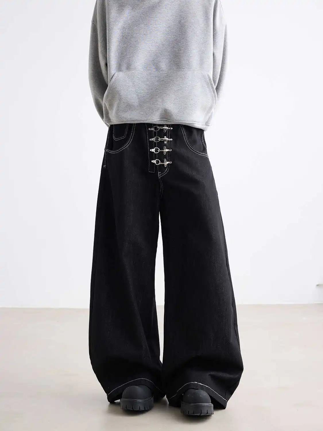 Women's Black Gothic Y2k Emo Jeans Harajuku 90s Vintage Oversize Denim Trousers Japanese 2000s Boyfriend Jeans Pants Autumn 2025